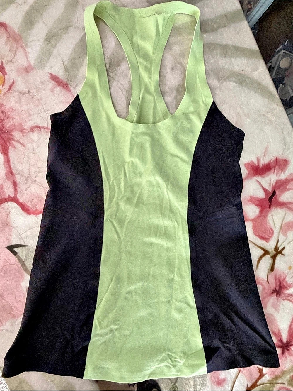 lululemon Cardio Kick Tank Color Block Racerback Tank in Green & Black Like New